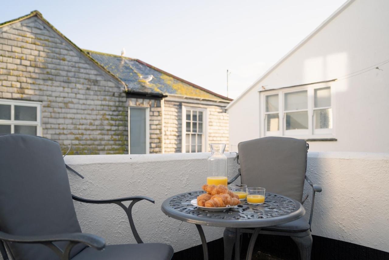 Stylish Two Bedroom Cottage - In Town Centre St Ives 外观 照片