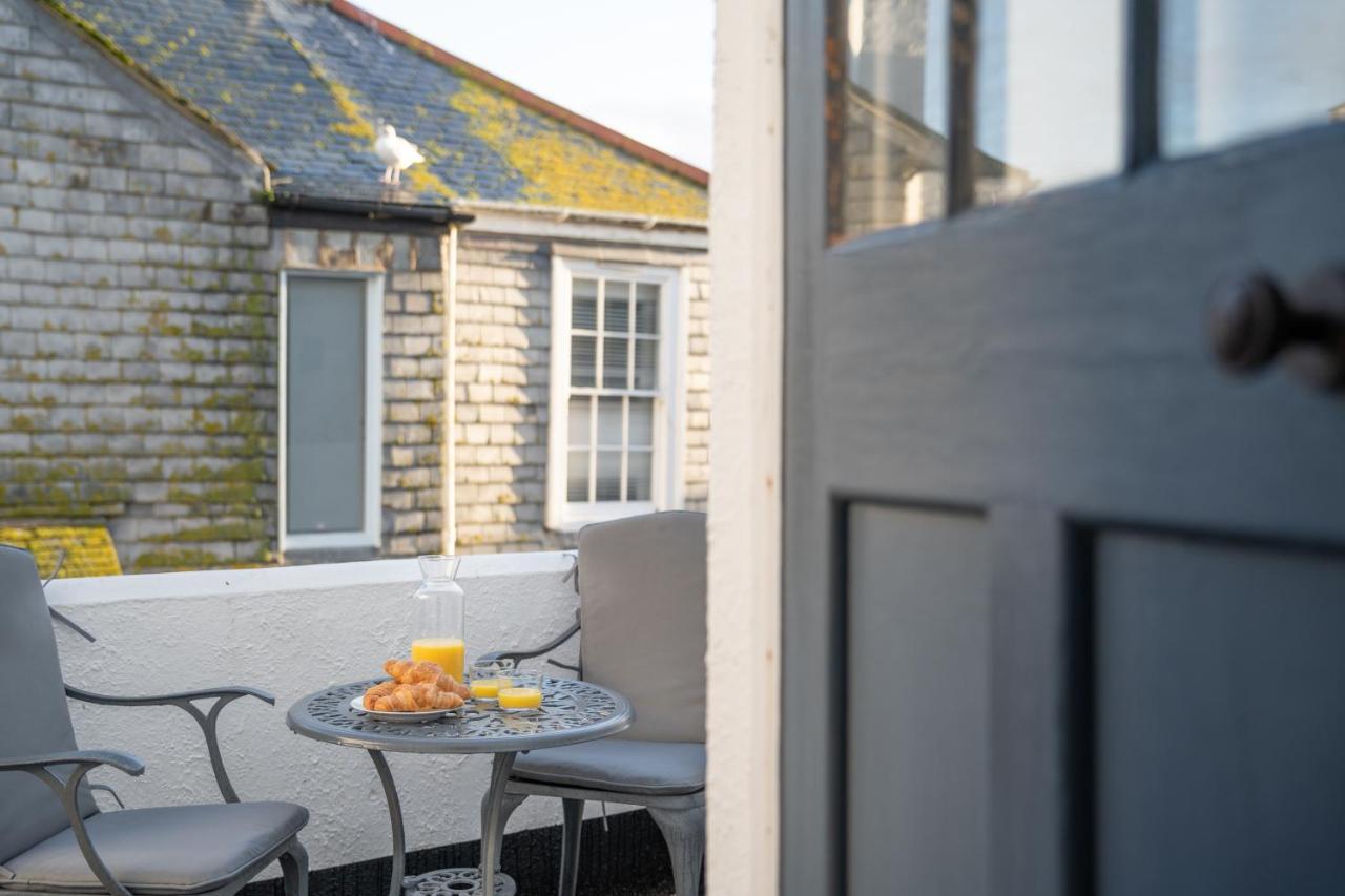 Stylish Two Bedroom Cottage - In Town Centre St Ives 外观 照片